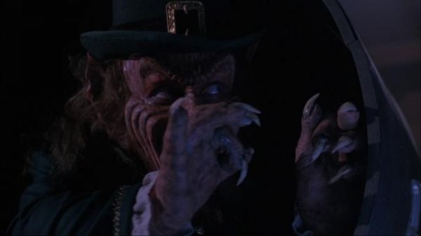 鬼精灵3:大闹拉斯维加斯 Leprechaun.3.1995.1080p.BluRay.x264.DTS-FGT 8.67GB-4.png