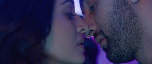 心碎的感受 AE.DIL.HAI.MUSHKIL.2016.1080p.Blu-Ray.x264.AAC.5.1 ESub -DDR 2.81GB-8.jpg