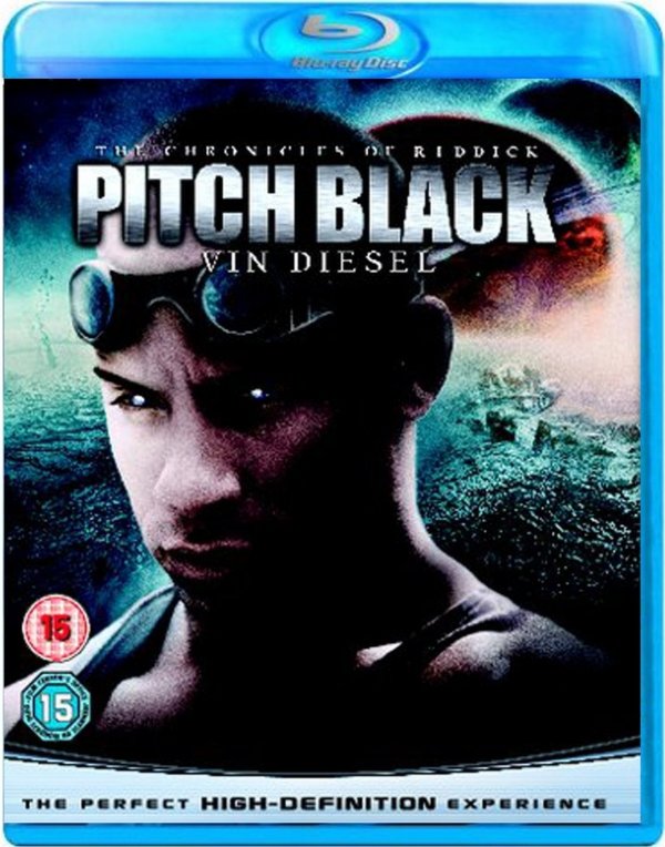 星际传奇1+2 Pitch.Black.Directors.Cut.2000.BluRay.1080p.DTS.x264-CHD 10.8GB-1.jpg