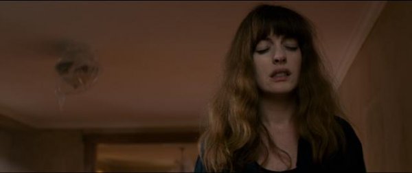 克罗索巨兽/柯罗索巨兽 Colossal.2016.1080p.BluRay.x264.DTS-HD.MA.5.1-FGT 9.17GB-5.png