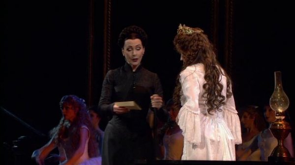 剧院魅影:25周年数念表演 The.Phantom.Of.The.Opera.At.The.Royal.Albert.Hall.2011.1080p.BluRay.x264-HD4U 10.92GB-6.png