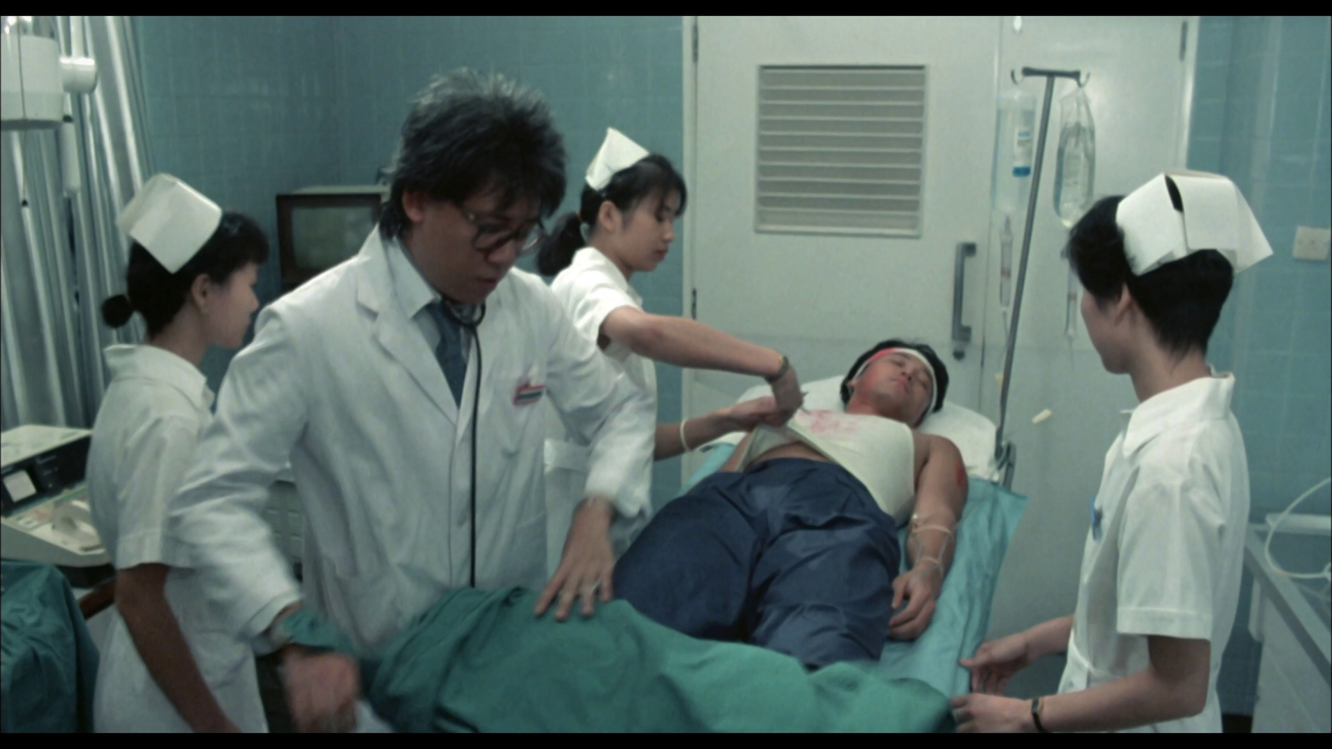 小生梦惊魂 [国粵语 簡繁中英笔墨幕].Scared.Stiff.1987.Blu-ray.1080p.AVC.TrueHD.5.1-TAG 22.36GB-2.png