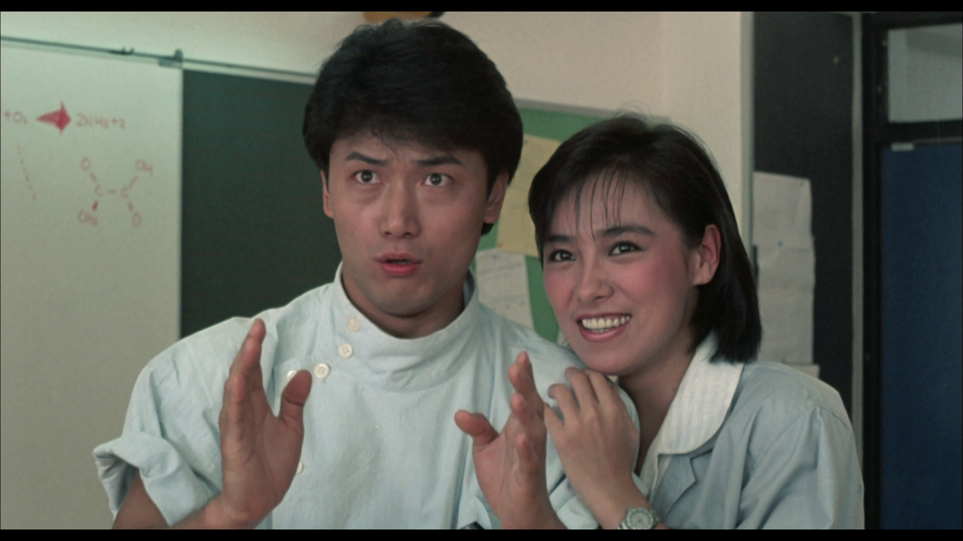 小生梦惊魂 [国粵语 簡繁中英笔墨幕].Scared.Stiff.1987.Blu-ray.1080p.AVC.TrueHD.5.1-TAG 22.36GB-5.png